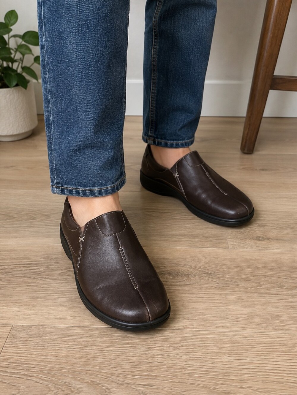 Bare Traps Shayla Leather Loafers  Size 8.5